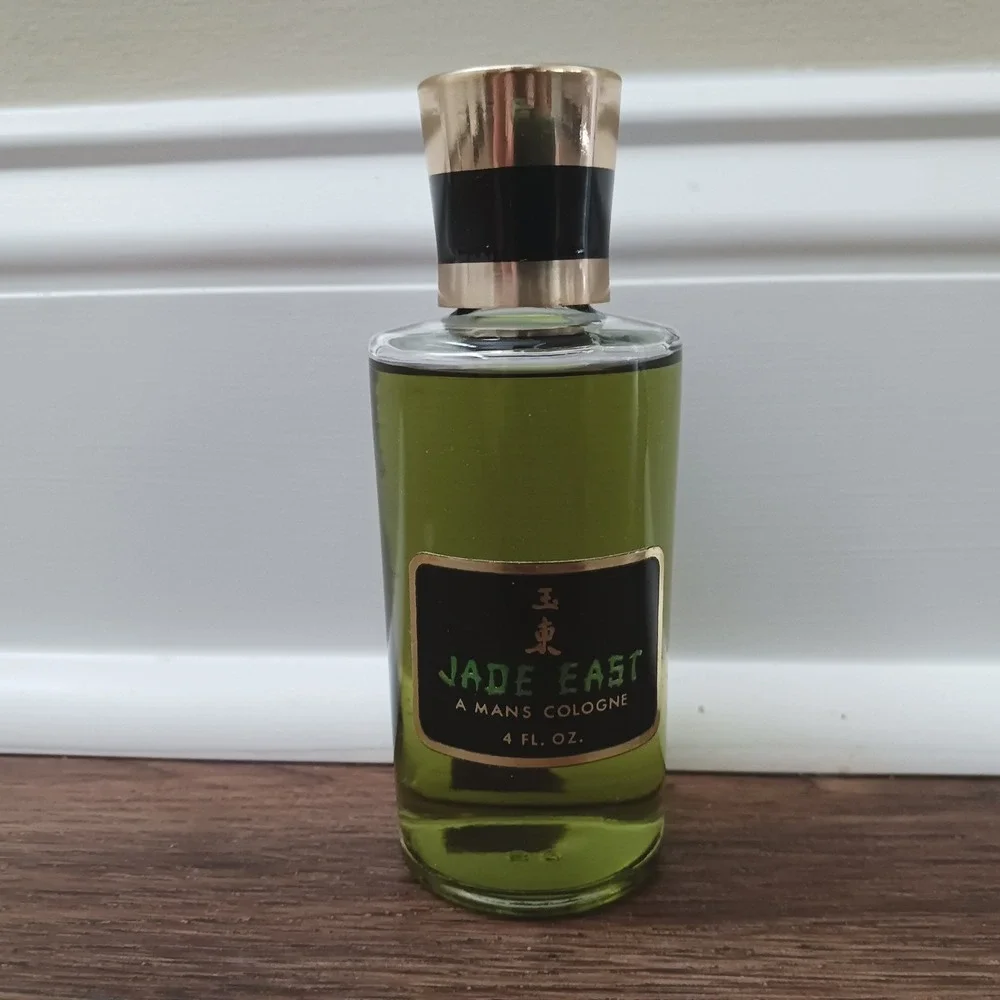Vintage Jade East A Mans Cologne 4 Fl Oz Fragrance Green Glass Bottle 90% Full